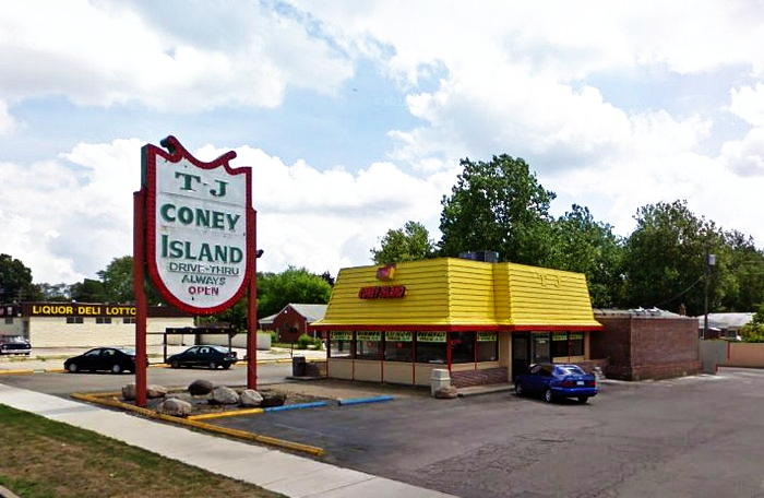 Jack-In-The-Box (Jack In The Box) - Detroit - 20601 E 8 Mile Rd (newer photo)